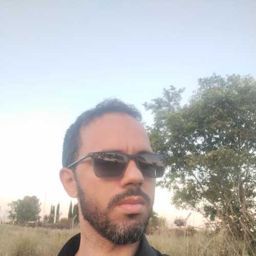 younes