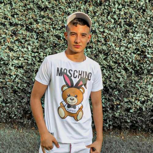 Andresi222