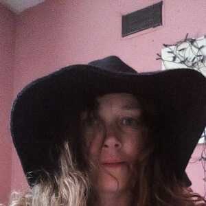 eileenw74
