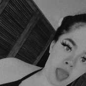 KinkyCoupleWarrni