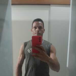 AttractiveAthletefdhdfg