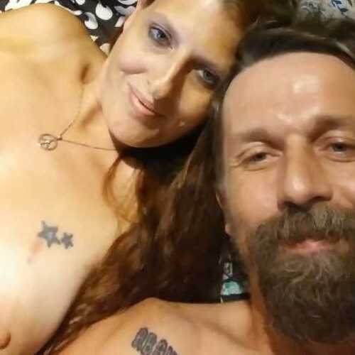 Hippycouple7780