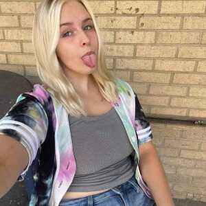 GlamorousOutdoor4bdc