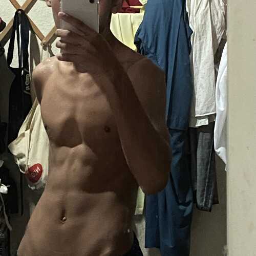 GlamorousHero33aa97