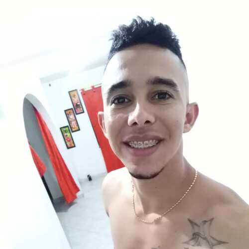 alvarinhomarz208