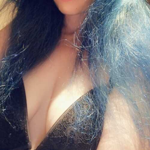 PrettyInBlue