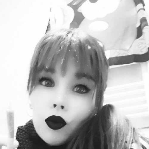 Chica27Chico30