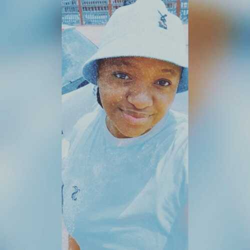 Enhle_M 