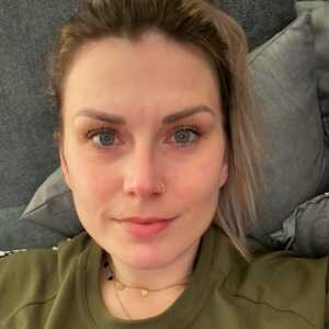 AmbitiousRomantic80e1ac