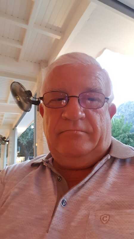 picky63 profile photo