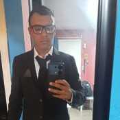 Uris