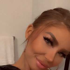 MissHoneyBee333