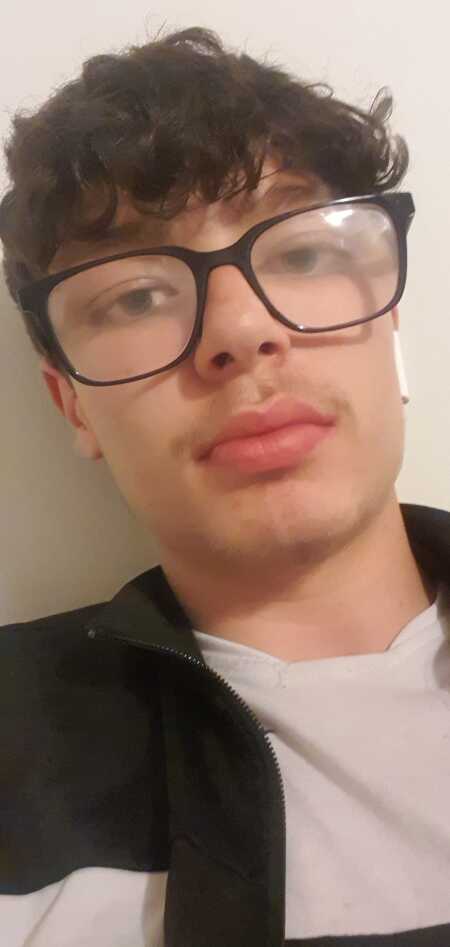 Rwebb9230 profile photo