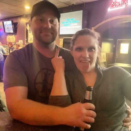 MTHotCouple24