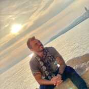 SyR