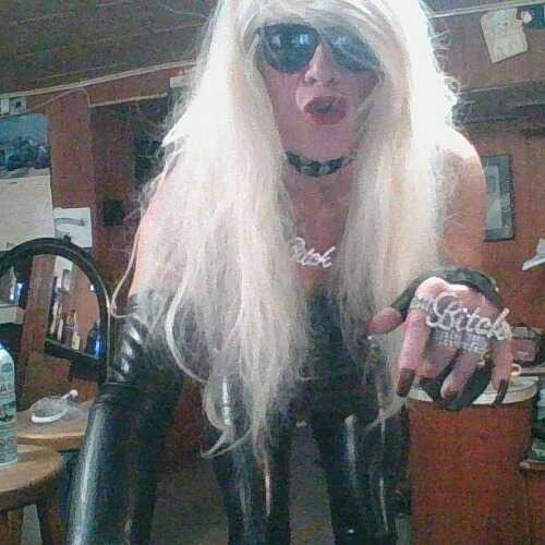 LatexBlonde