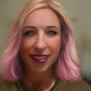 FlirtyStylist487eca