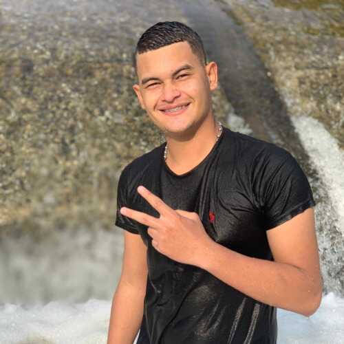 Adrianmovi23