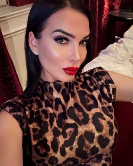 Dominatrix profile photo