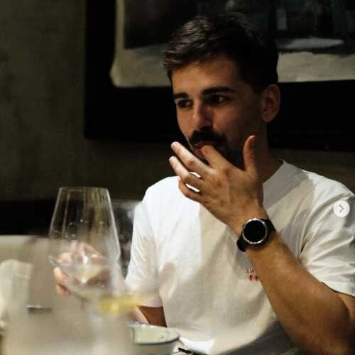 Mustache