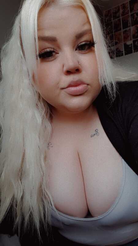 Curvyqueen profile photo