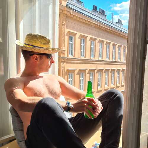 nick007
