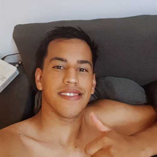 Nicolas 