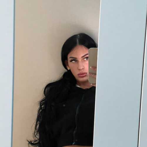 Mistress Valarie 