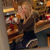 HollyE982