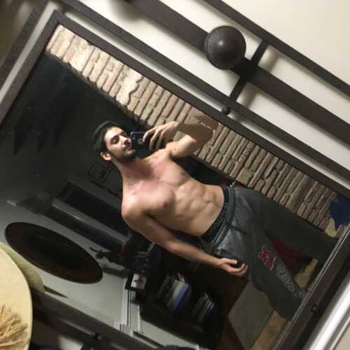 est43