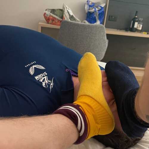 Sockbitch90