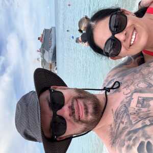 AmbitiousSharkefjhgf