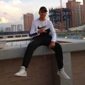 sam222Bello