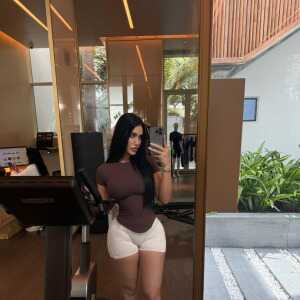 AttractiveGoddessbgbbgc