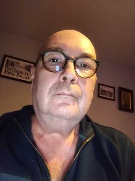 Peewee profile photo