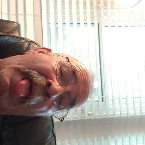 tongue21Clyde