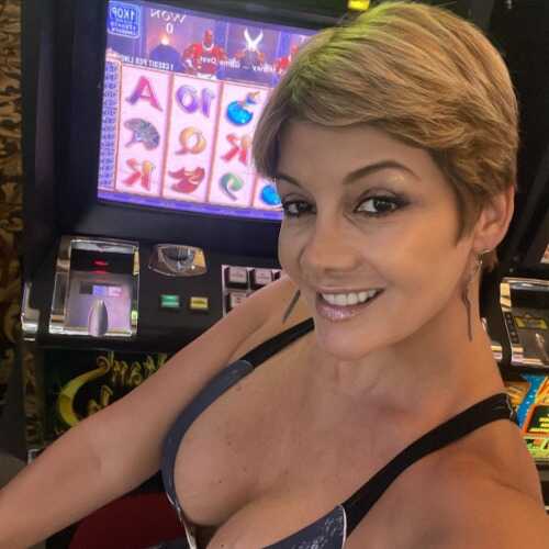Alexis01