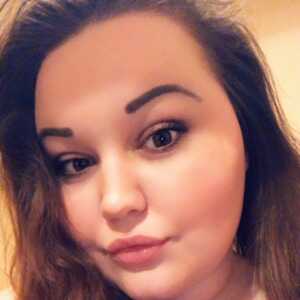 CurvyBrunette97