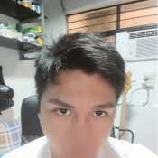 AyVee