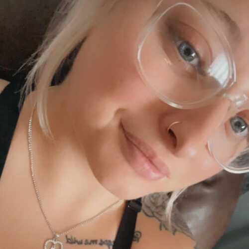 Stacy 