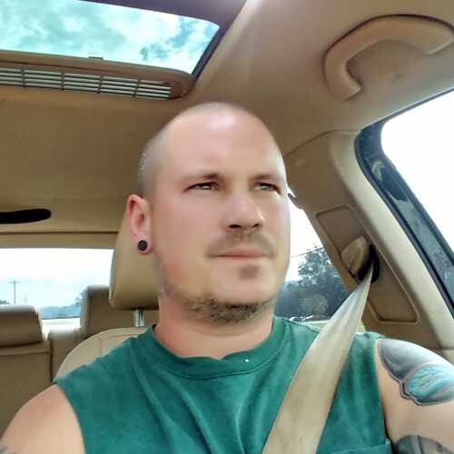 alphacuck812