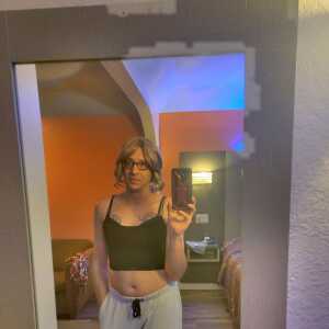 pinkycheekie844