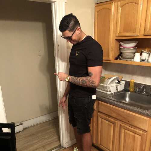 daneuris28