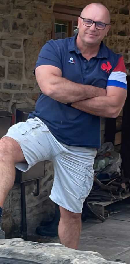Pervs profile photo