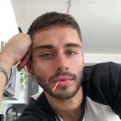 JLG