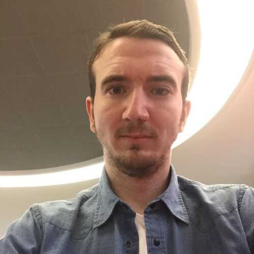 Christopher95bq