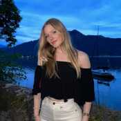 Honestromanticlady3