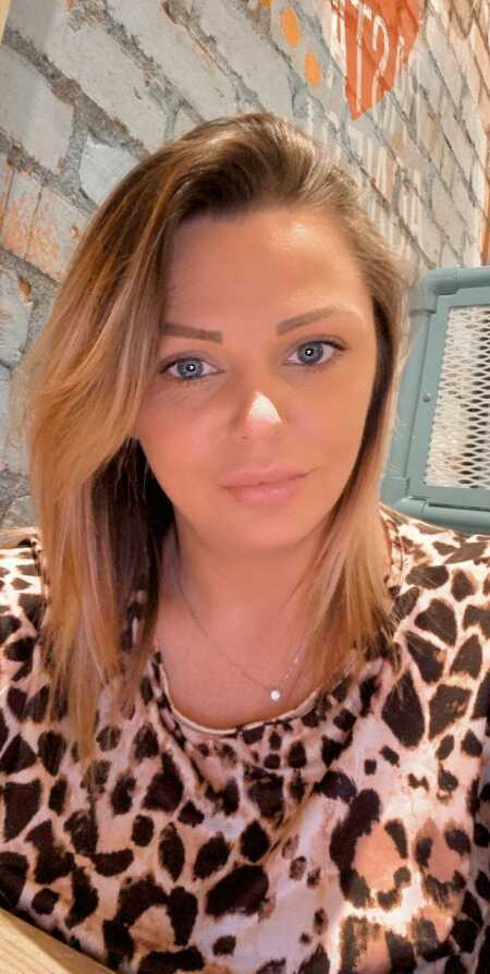 charliee1987 profile photo