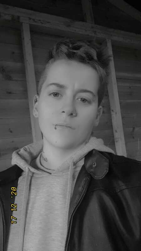 ajwa389 profile photo