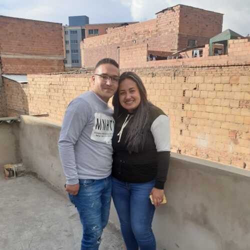 ParejaCuriosa069